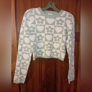 Debut Green and White Floral Heart Crop Sweater